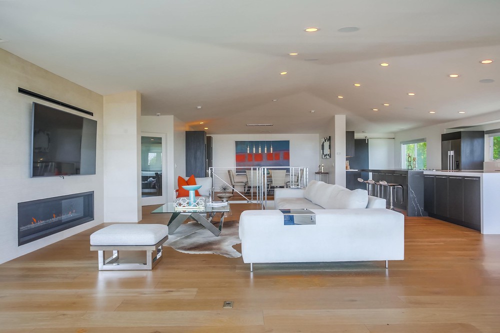 Nona Interior Designer- Decor in California