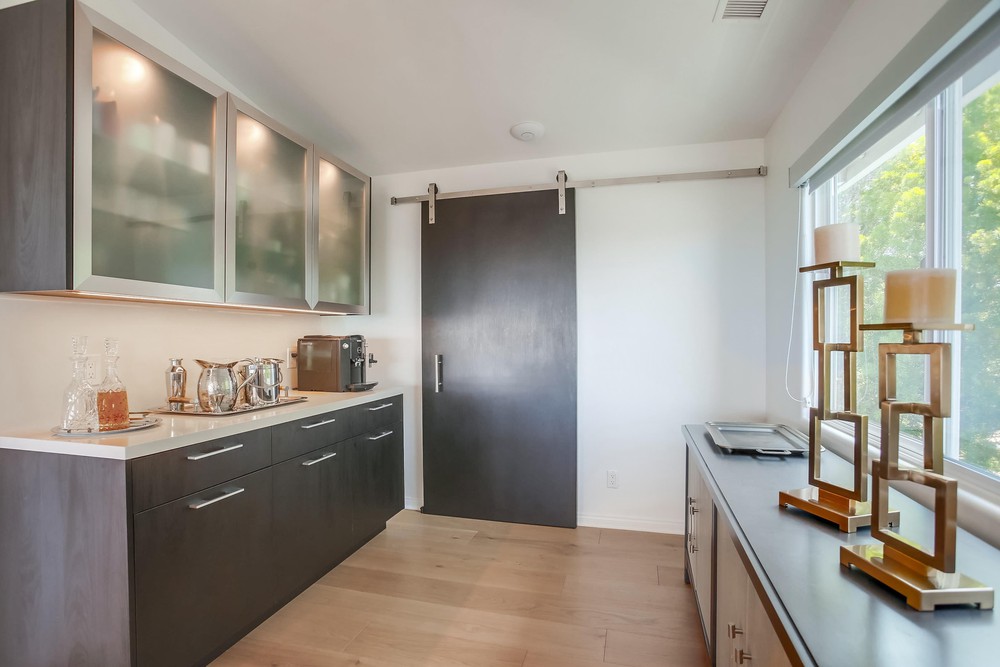 Nona Interior Designer- Decor in California