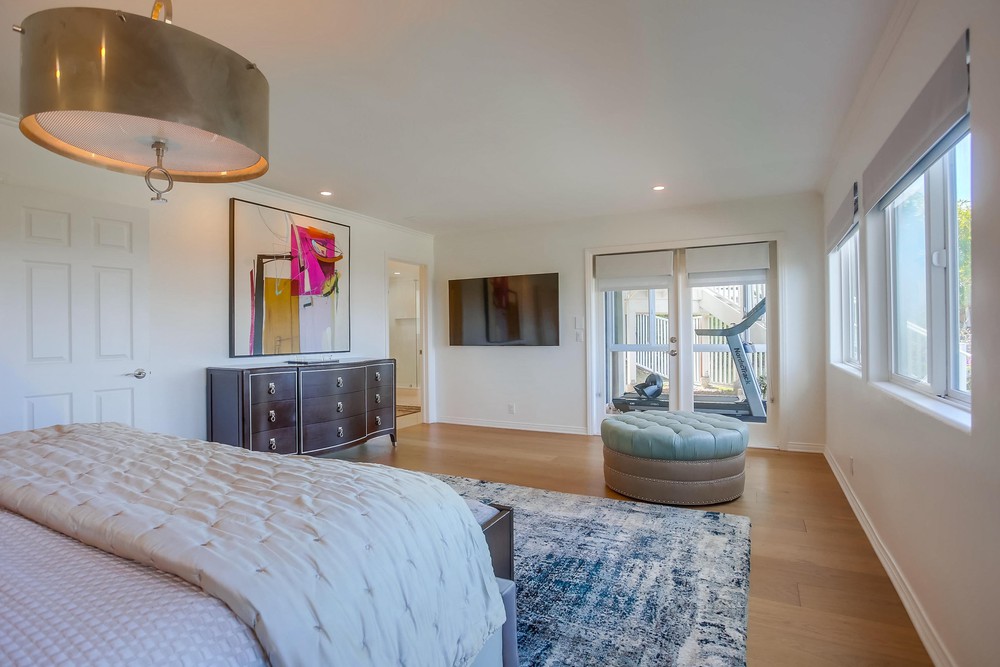 Nona Interior Designer- Decor in California