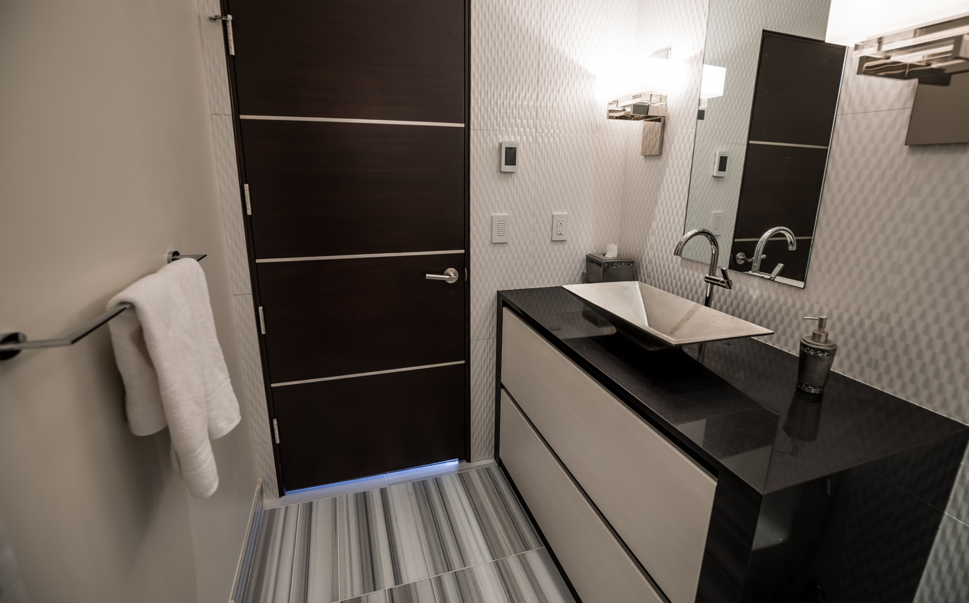 Nona Interior Designer- Decor in California