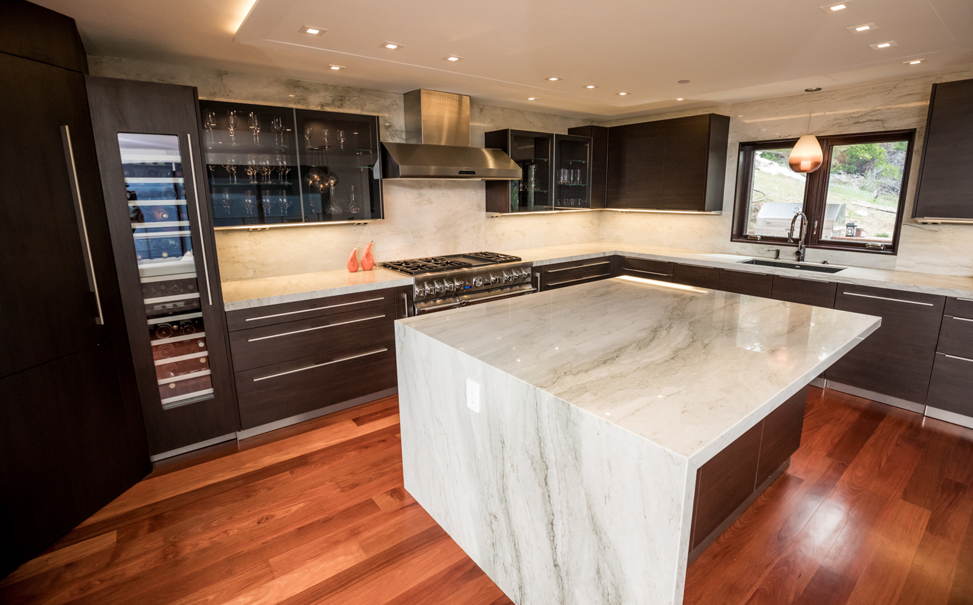 Nona Interior Designer- Decor in California