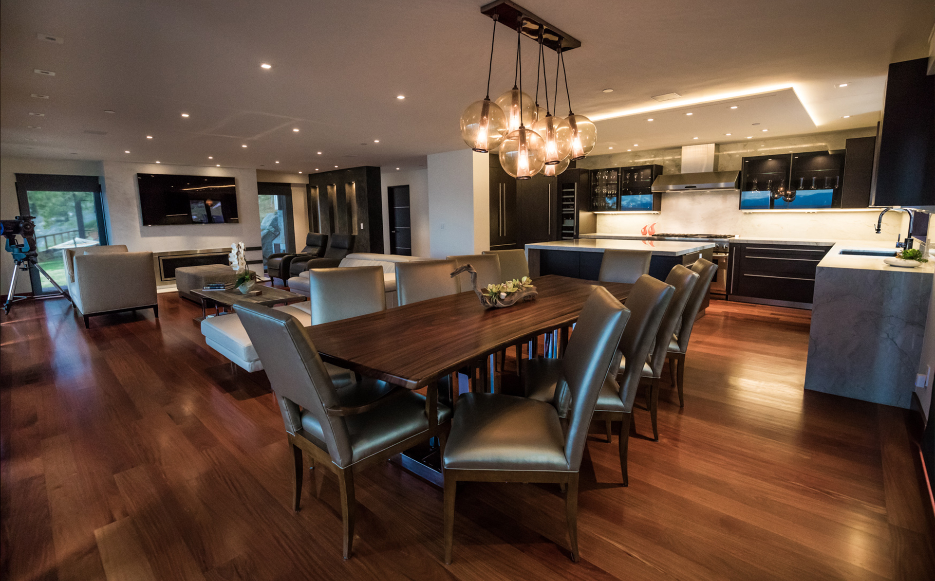 Nona Interior Designer- Decor in California